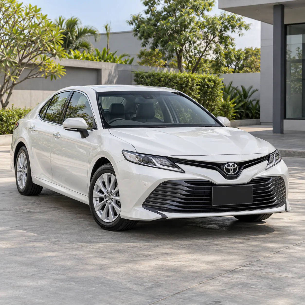 [ตัวอย่าง] Toyota Camry 2.5 ปี 2021 สีขาวมุก ไมล์ 68,000 กม.